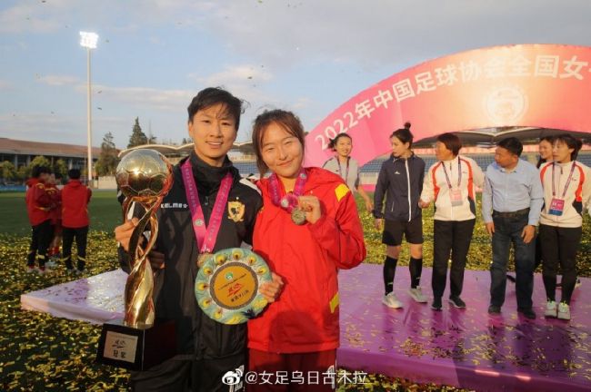 乔恩·兰道透露《阿丽塔：战斗天使》讨论拍续集 2022-12-23 近日，《阿丽塔：战斗天使》制片人乔恩·兰道在采访中透露：跟《阿丽塔》导演罗伯特·罗德里格兹讨论过拍续集的事，但目前还无定论。